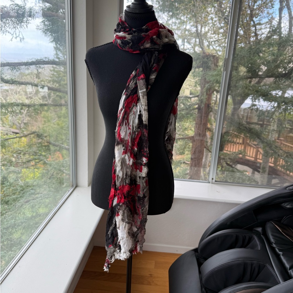 Chic Red and Black Patterned Scarf